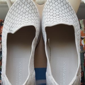 Women's skechers
